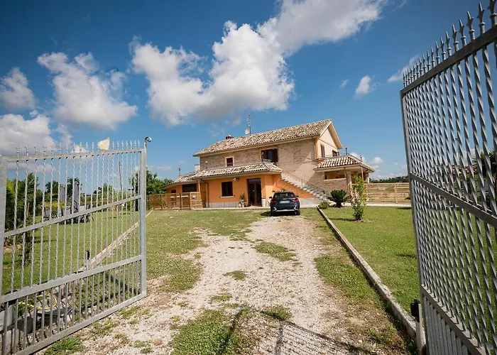 Elodie Daire Sant'Egidio alla Vibrata